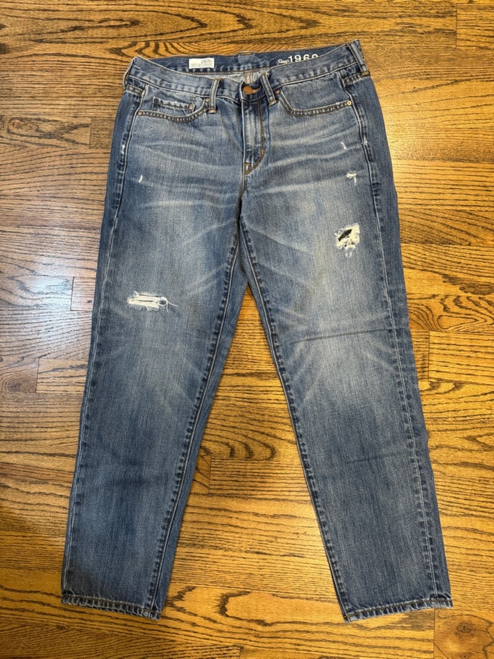 GAP Women's Boyfriend Jeans in Medium Blue Wash